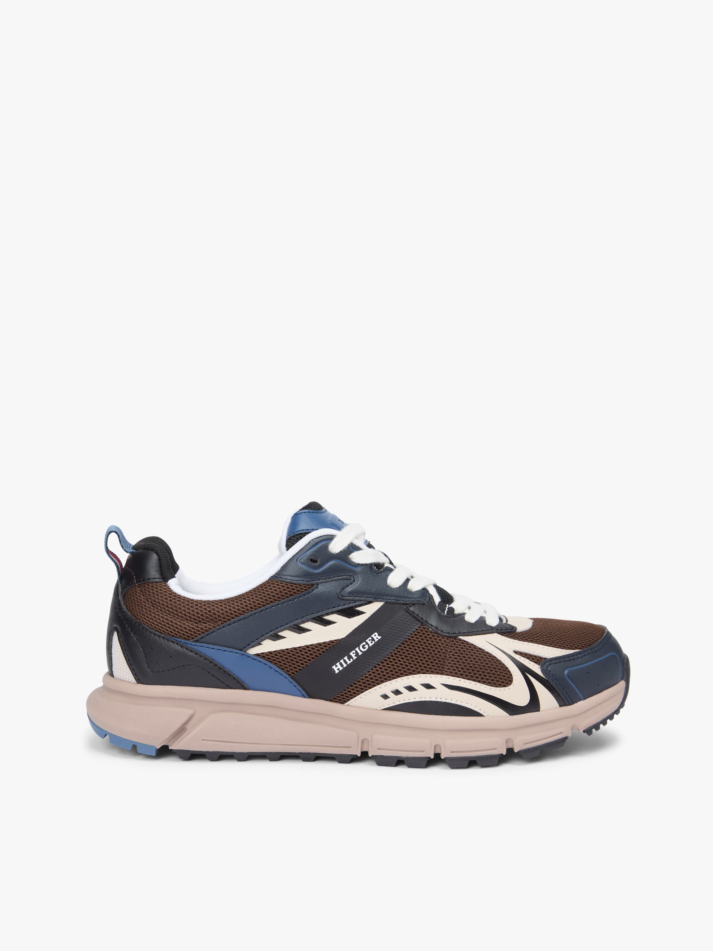 Outdoor Sneaker Tech Low Top Sneakers